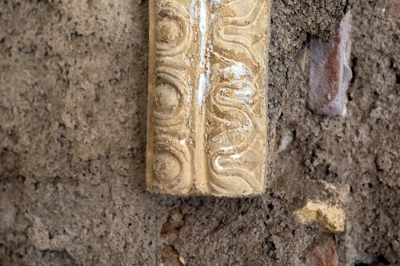 Tiles decoration