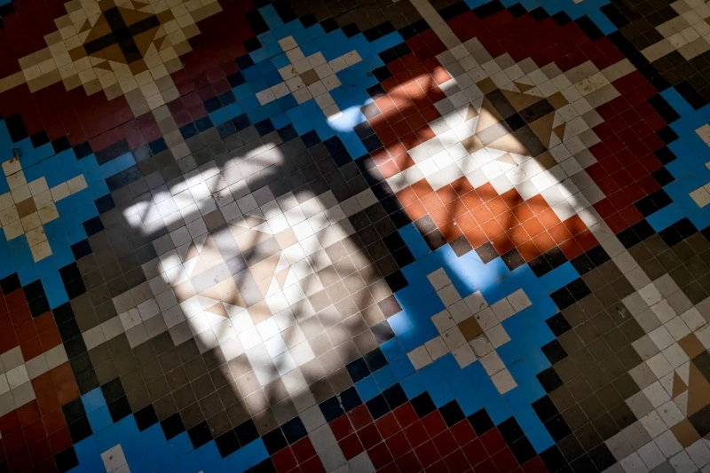 Valencia Sun Spot Tiles