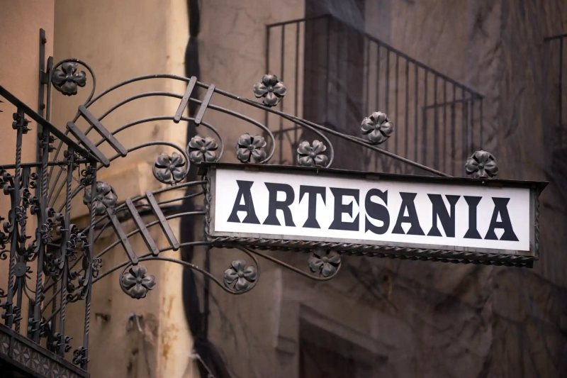 Old Fashion Artesania Sign