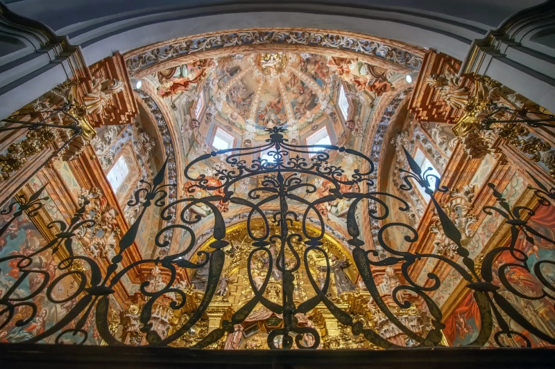 Gated Fresco