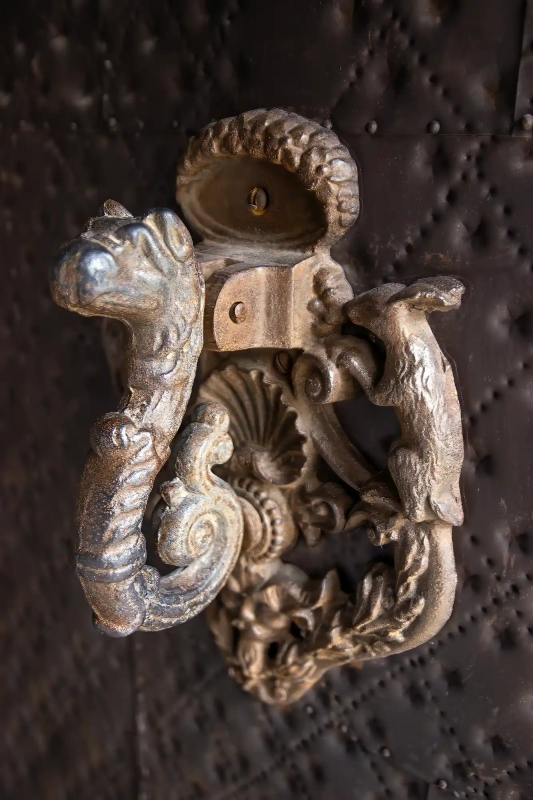 Iron door knocker in Teruel