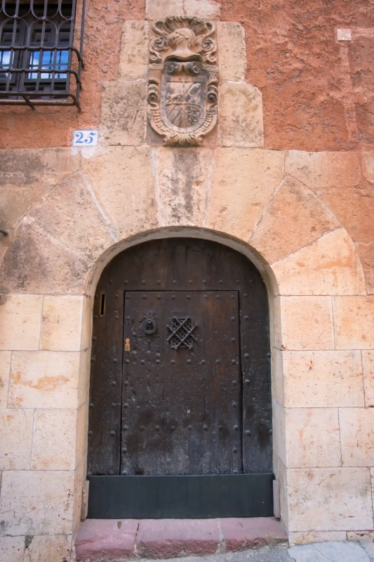 Albarracin house gate