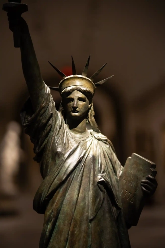 National Portraits Gallery statue of liberty