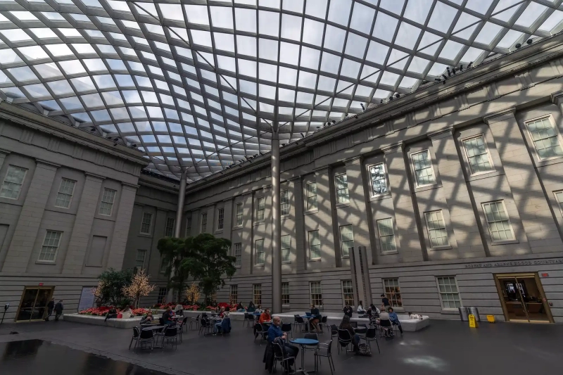 Architecture of the inner courtyard of the National Portraits Gallery