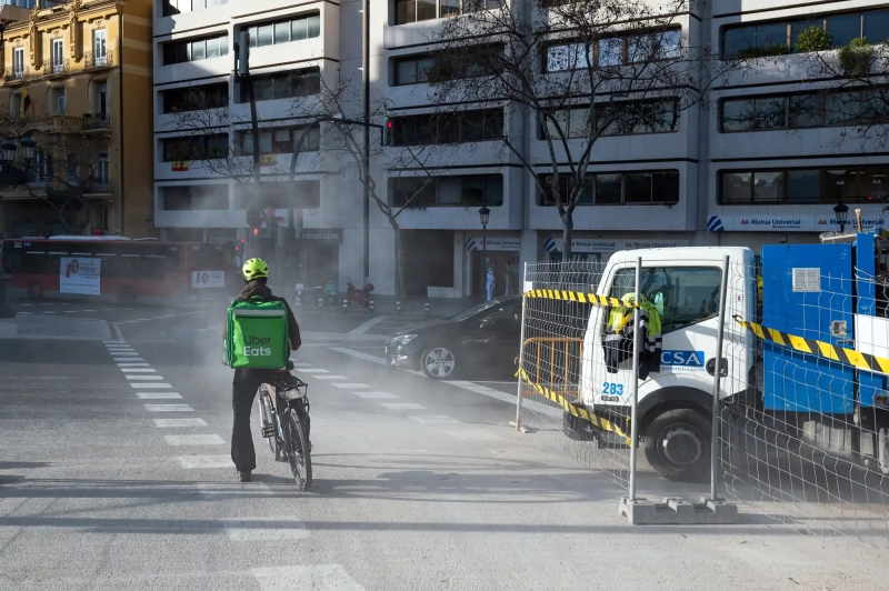 Uber Eats Biker