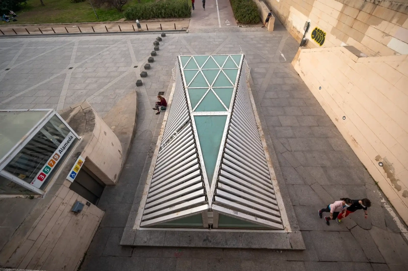 Alameda Metro station