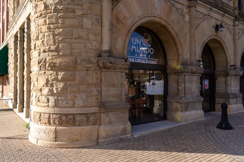Un Mundo Coffee Shop