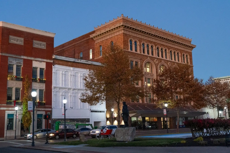 Bushnell downtown Springfield