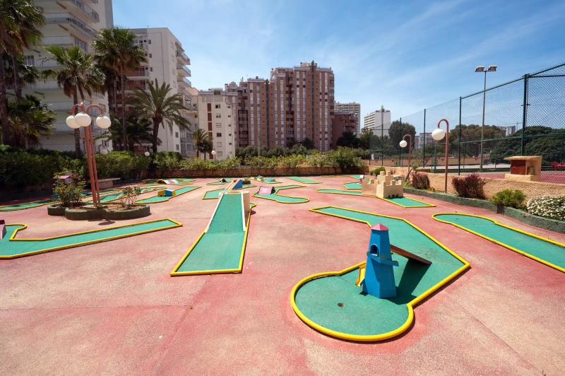 Calpe Mini Golf Art