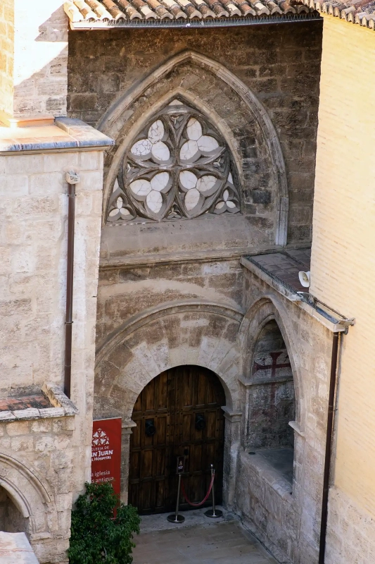 Entrance Sant Joan de l'Hospital 