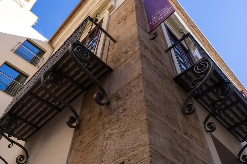 Valencia Palace Architecture
