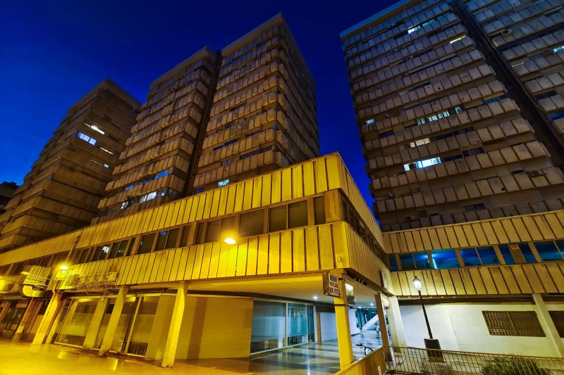 Pla del Real Brutalist architecture