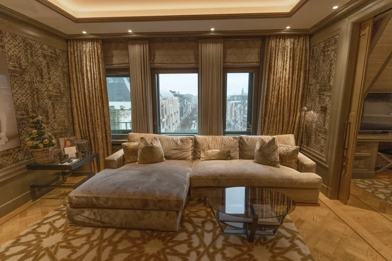 Suite with cozy living room