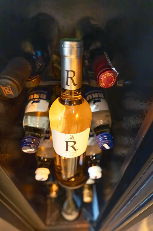 Hotel TwentySeven Mini Bar