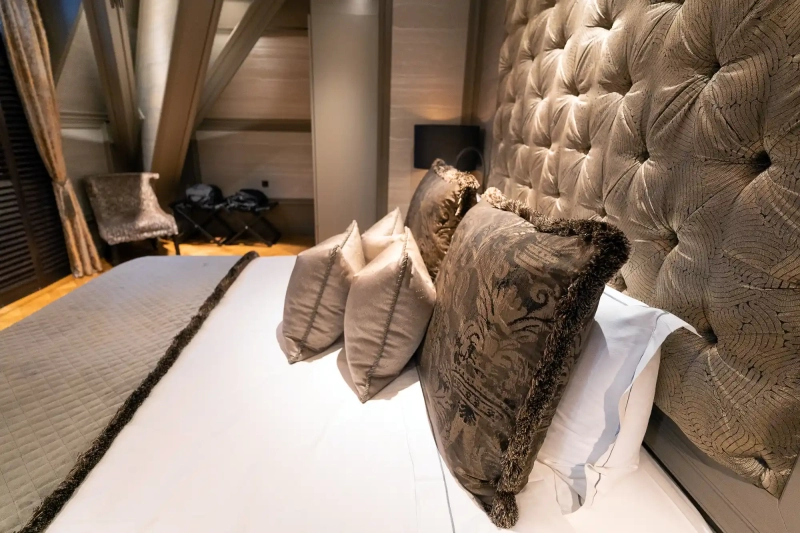 Best places to stay with pillow