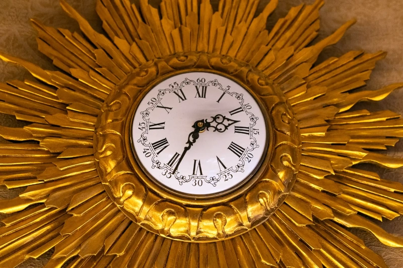 Sunray clock