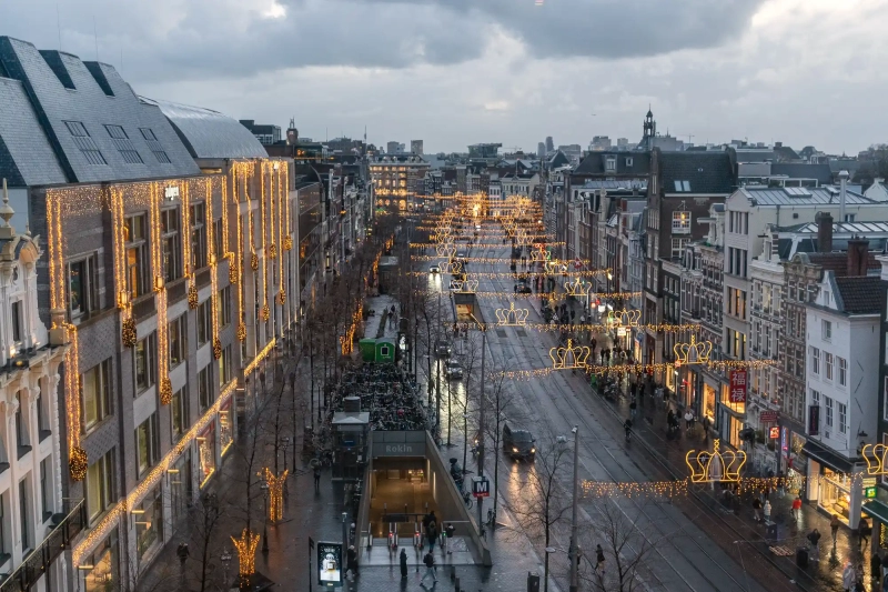 Unique view over Rokin Square in Amsterdam